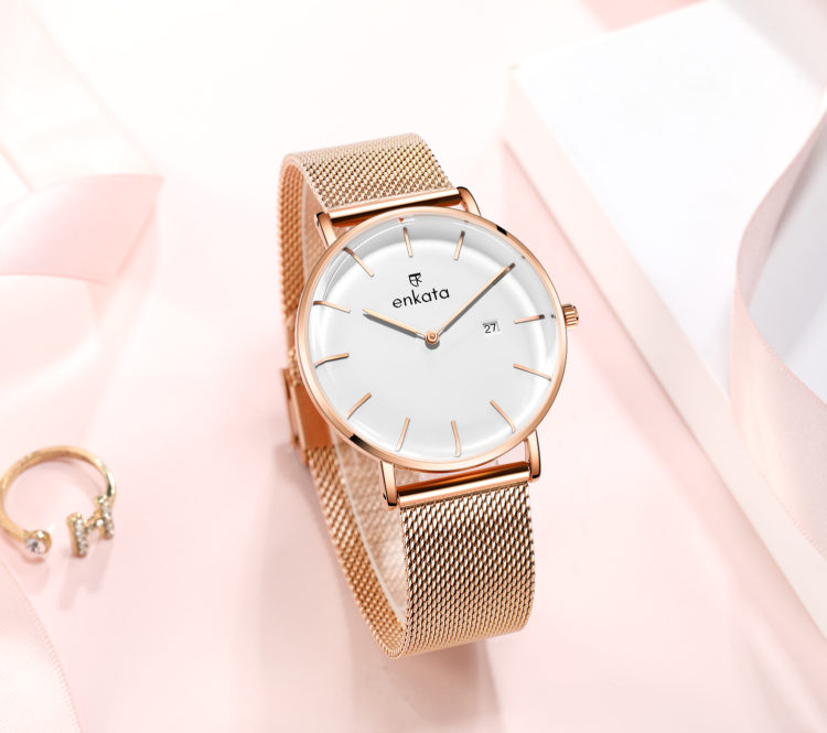 Avior White