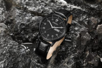Apus II Black L