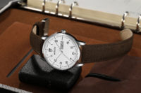 Apus II Dark Brown L